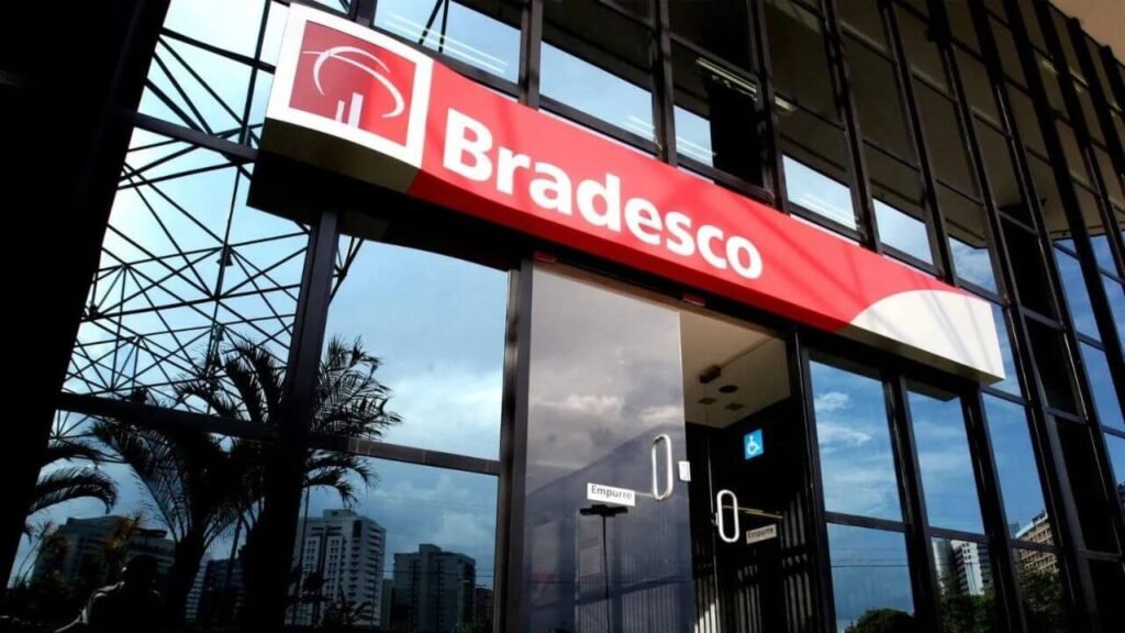 Banco Bradesco Abre 208 Vagas para Agente de Negócios com Salário Atraente